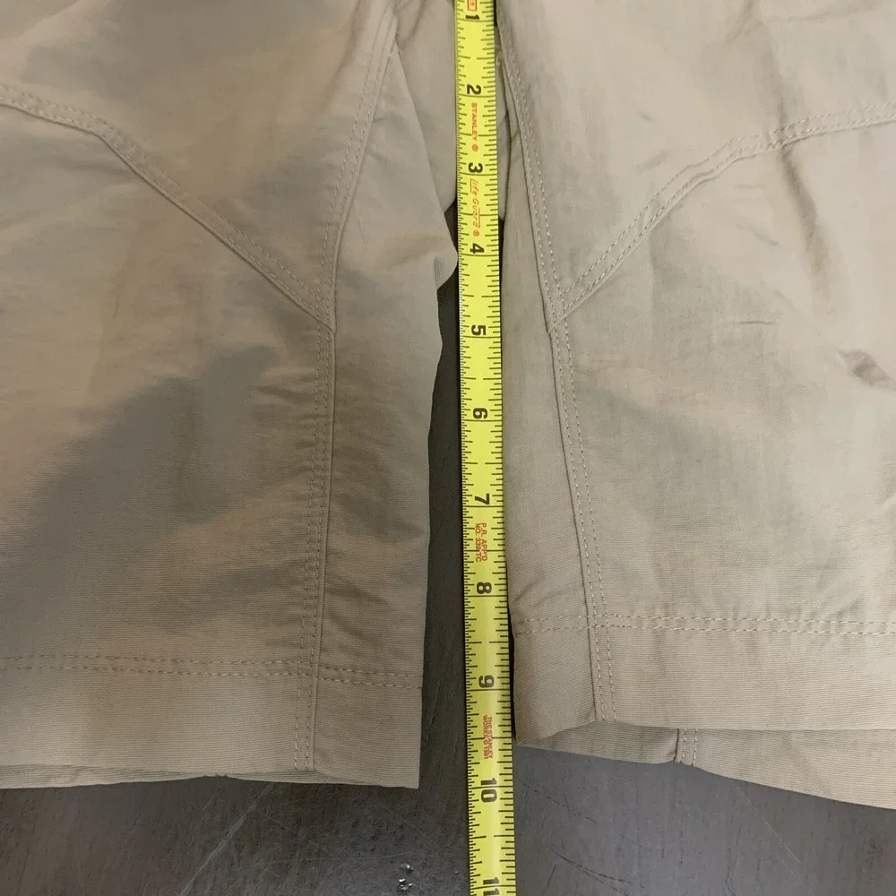 The North Face Khaki Cargo Shorts - Size‎ 36 Men's